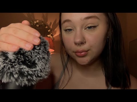 ASMR | wet mouth sounds (tongue clicking, plucking, kisses)