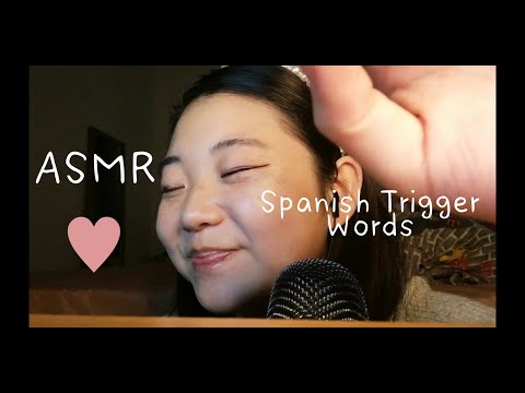 ASMR Spanish trigger words + hand movements