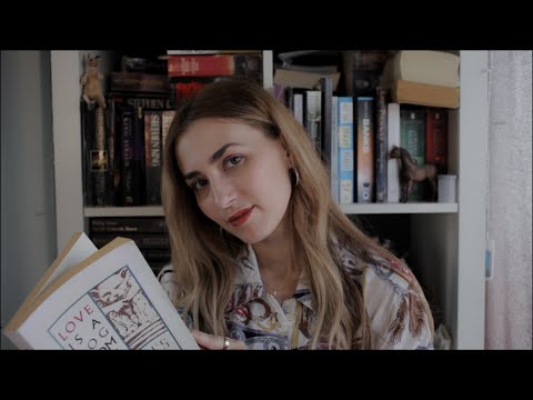 ASMR ~ Talking about my favourite Books! 📚 Soft Spoken ⚬ Reading ⚬  Paper Triggers ⚬