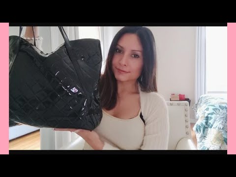 ASMR what's in my bag (with some cleaning)