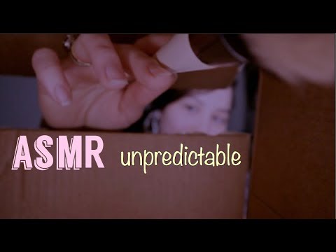 ASMR unpredictable 👽 (English & Spanish)
