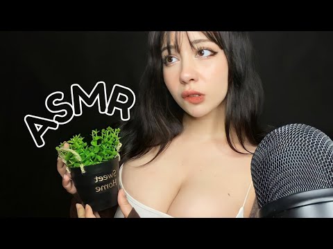 ASMR | Fast tapping sounds, fabric scratching, eating sounds
