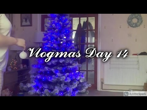 (Not ASMR) Vlogmas Day 14 - 2020 | Christmas Tree Decorating | ⚠ Flashing Images