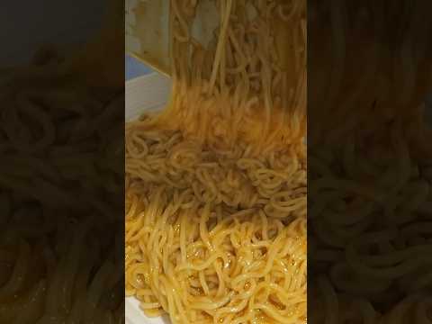 Easy Lunch Recipe // instant noodles 🍜 soup