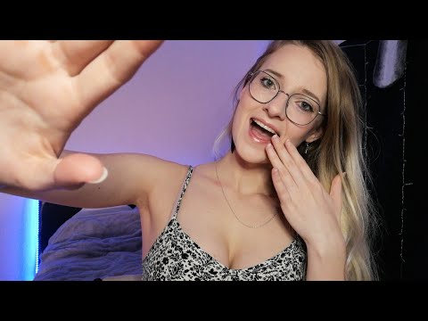 ASMR CLICKY FINGER SNAPPING + FAST SPIT PAINTING