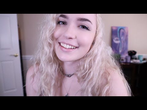 ♡ Bubbly Girlfriend wants to BOTHER you w/ hugs & mwahs! ♡ ASMR *:･ﾟ✧