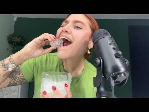Comiendo hielo- María ASMR