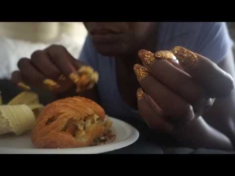 🧀 🍳 Eating Salmon Croissant/Banana 🍌  ASMR