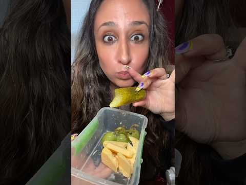 Lunch ASMR Eating Crunchy Pickles, Cheese, and Grapes #asmr #shorts #lunch #mukbang #healthy