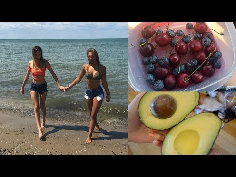 What We Eat In A Day | Sabrina & Kaylei