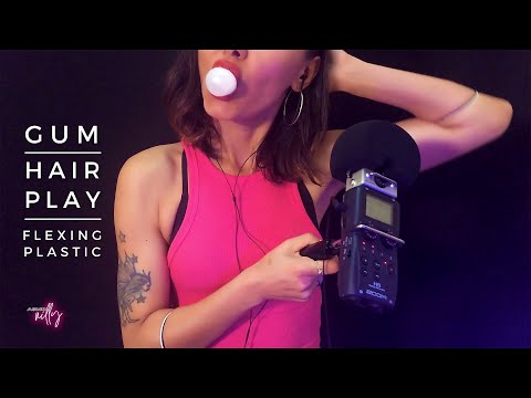 ASMR | Gum Chewing w/ Hair Play & Flexing Plastic Sounds (No Talking)