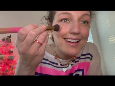 ASMR ~ tingly soft spoken get ready with me w/ jewelry sounds, gum chewing & chatting! 💋💄