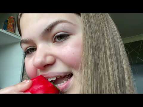 ASMR squishy chewing part 2 !