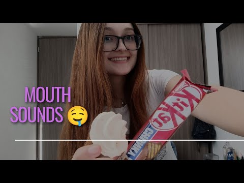 ASMR COLOMBIANO // Mouth sounds 👅/ Comiendo Kit Kat y merengue