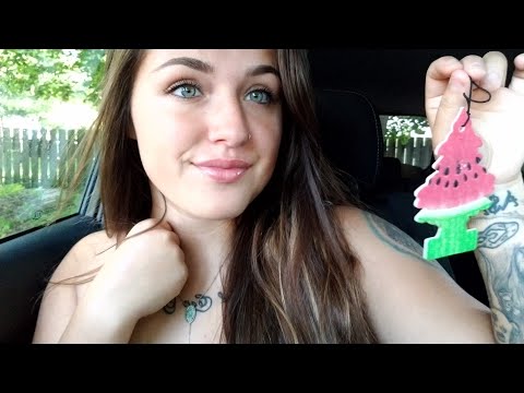 ASMR- Tapping/Scratching In My Car