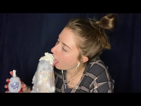 asmr | LICKING whipped cream off of MIC 🎤 👄👄👅👅👅👅🎤