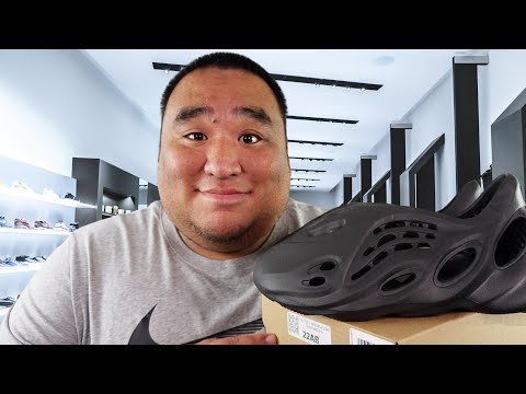 ASMR Realistic Shoe Store (Soft Spoken, Personal Attention)