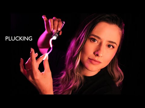 NEW PLUCKING movements with objects TO RELAX AND SLEEP 😴 with dark backgorund [ASMR]