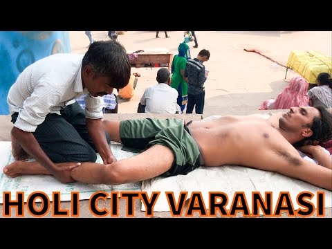 OUT DOOR BODY MASSAGE BY INDIAN STREET BARBER at HOLI CITY VARANASI |PART-3/4 (EP-23)