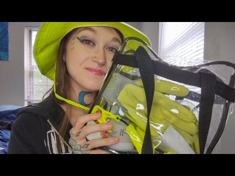 ASMR • what's in my WORK bag