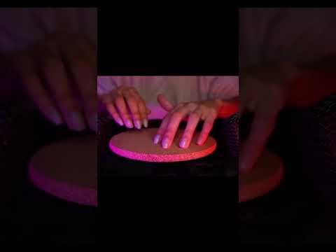 tapping & scratching that changes every 3 seconds ASMR