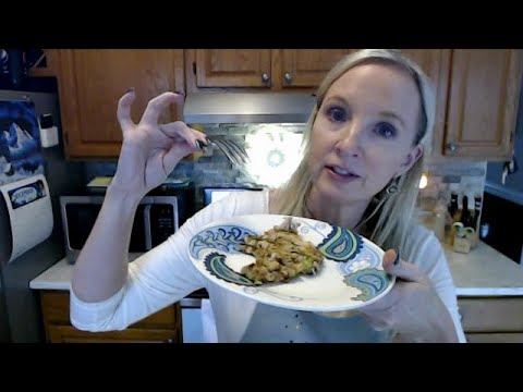 ASMR | Making My Mom's Turkey Dressing In A Pan (Soft Spoken)