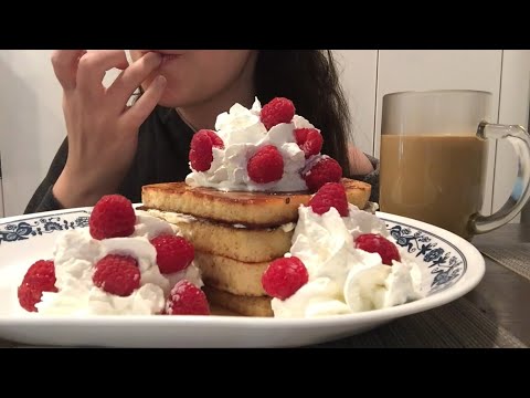 ASMR messy chewing sounds eating French Toast!