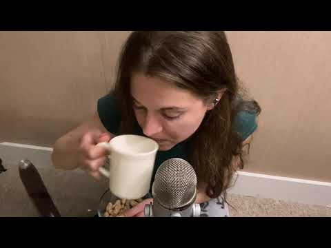 ASMR  🥜 Peanuts eating, crunchy sound