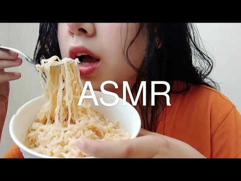 ASMR Eating Ramen Noodles /Eating Sounds