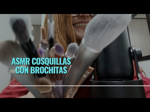 ASMR | SONIDO DE BROCHITAS + MOUTH SOUNDS INTENSOS + TALKING