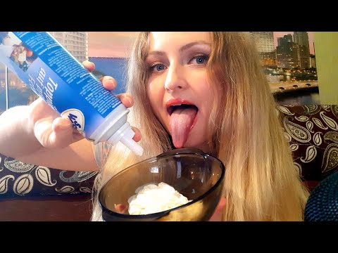 ASMR| EATING CREAME BY FINGERS