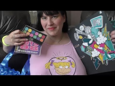 ASMR - 90's theme Doing your Make Up / 90's stuff / Chatty Friend Role Play