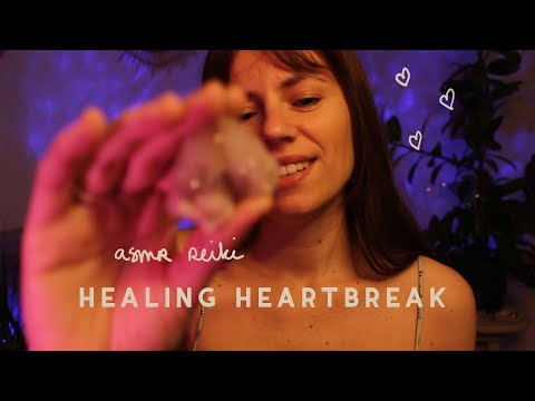ASMR REIKI heart chakra balancing | plucking negative energy, hand movements, energy healing 💚