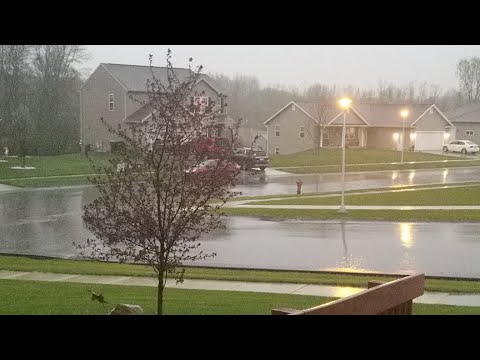 ASMR- Live From My Front Yard. Nature | Rain | Thunder 💦🌧🌩 ⚘🌷🌻
