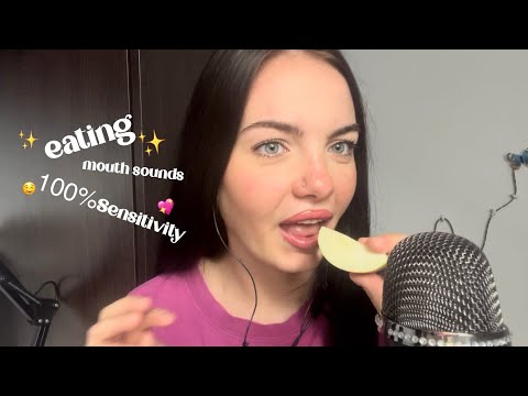 ASMR - Eat an Apple with me! (Whispered) #mouthsounds #eatingasmr #personalattention