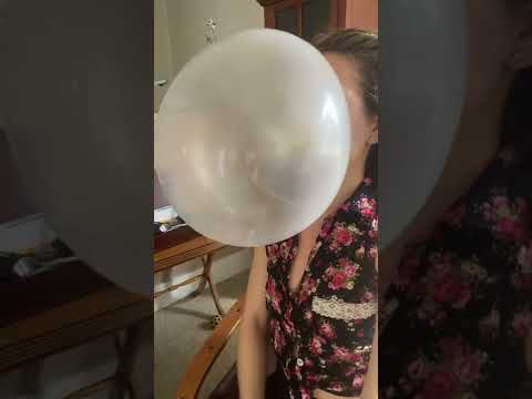 #bubblegum #bigbubble #asmrurstar #hubbabubba #super-bubble #howtoblowbup