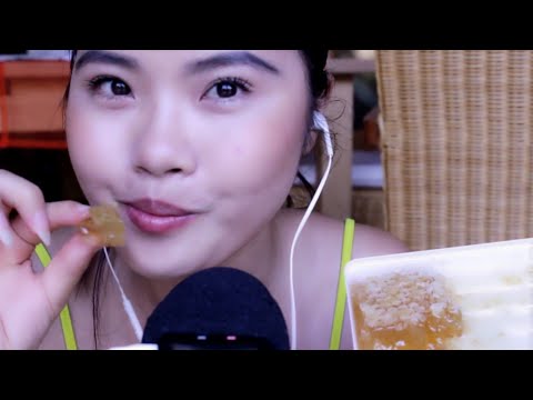 ASMR ~ INTENSE Raw Honeycomb Eating Sounds🍯 (sticky mouthsounds, whispering)