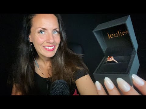 ASMR - Fast Tapping - Setting And Breaking The Pattern - Jeulia Jewelry