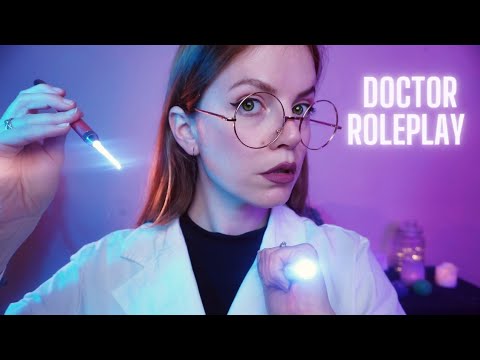 ASMR EYE EXAMINATION Doctor Roleplay (Light triggers, face touching, scratching mic)