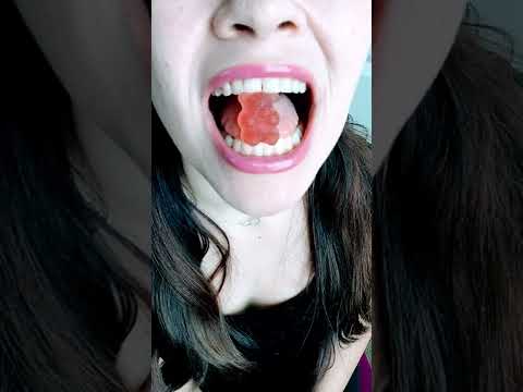 ASMR GUMMY BEAR PINK pt 2 teeth satisfying sunny mouth sounds chew #shorts #asmrcandy
