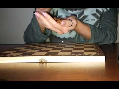 Wood Chess sounds (ASMR)