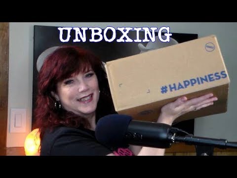 ASMR UNBOXING BATH AND BODY WORKS CANDLES WHISPERED