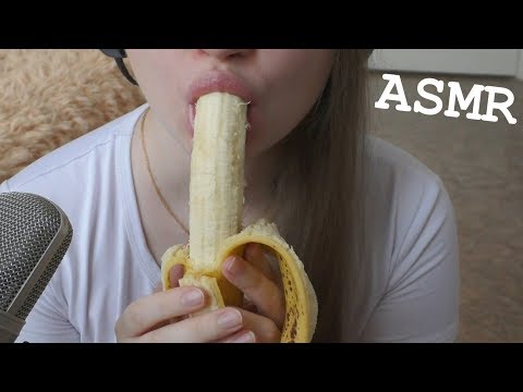 ASMR banana (relaxing eating sounds) NO TALKING