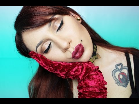 ASMR Mouth Sounds & Kiss Sounds | Unintelligible Whisper | Red Gloves