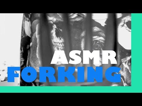 The relaxing sounds of the plastic fork. (ASMR)