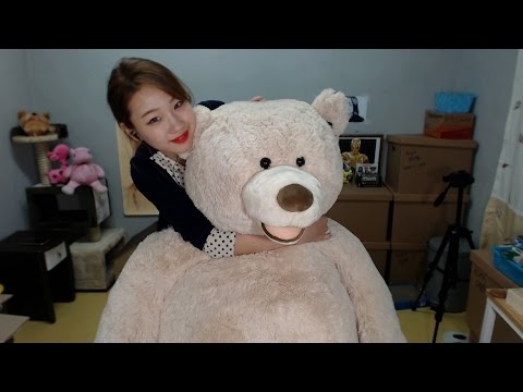 [한국어 ASMR] 코봉이의 귀를 청소 해봤습니다! Earcleaning with Costco teddy bear~!