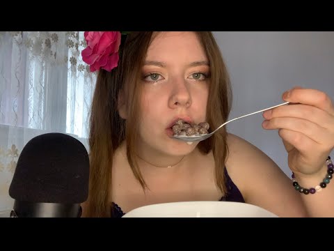 ASMR | Eating Nesquik Cereals 🥣 with Milk 🥛 🩷