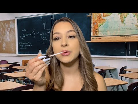 ASMR ✨Toxic bestie✨ does your brows fast & aggressive during school 🥸🤫