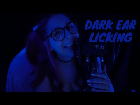 ASMR ear licking you didn't know you needed (no talking, panning)