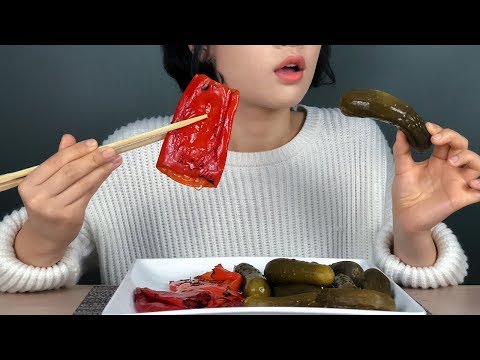 crunchy pickles & fire roasted red pepper 아삭오독 피클, 말캉 대왕고추 eating sounds